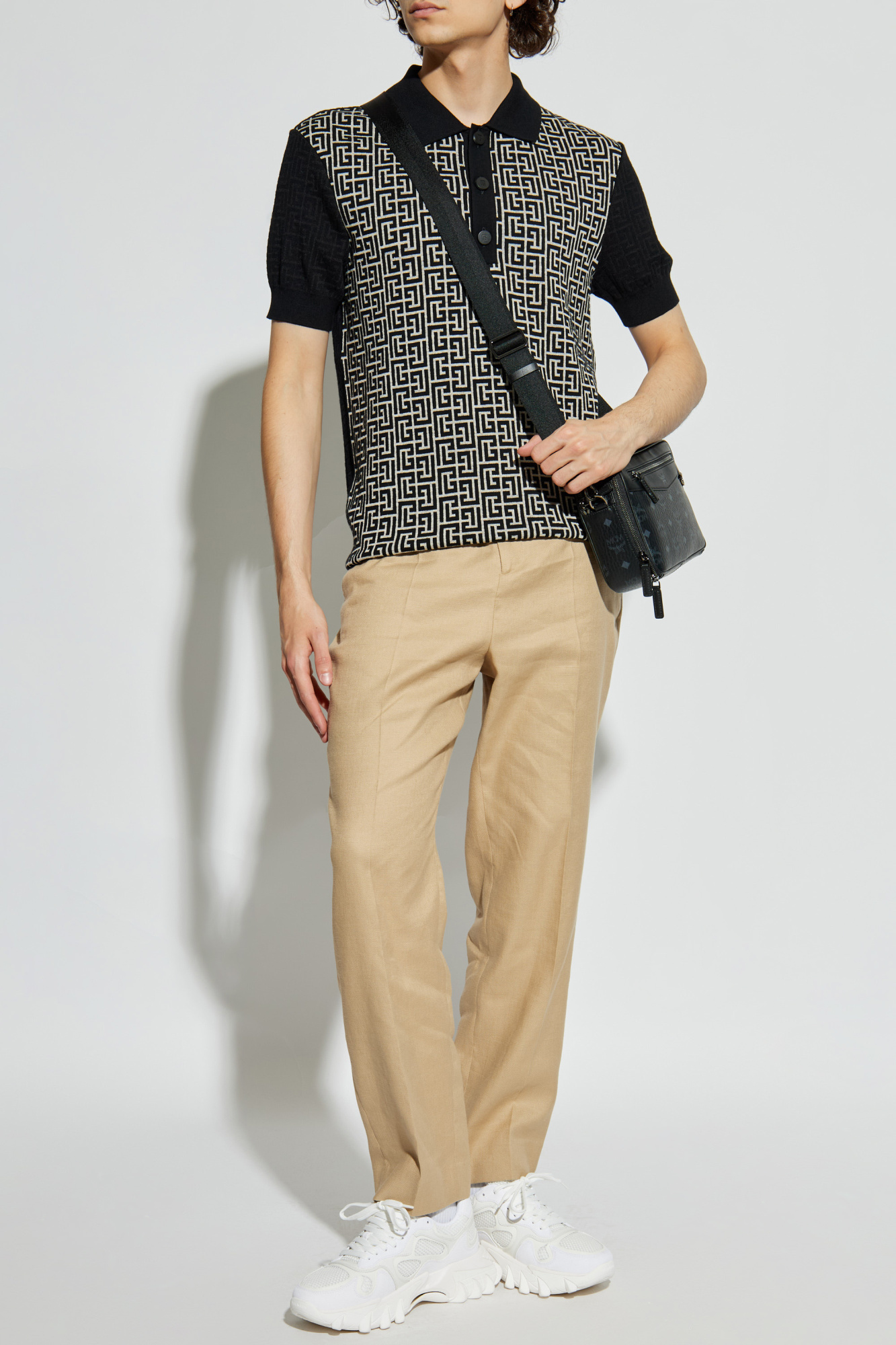 Tシャツ・カットソー BALMAIN FW25 MONOGRAM POLO (FH1GB020KI80 GFE) Black Polo with monogram Balmain - Vitkac GB